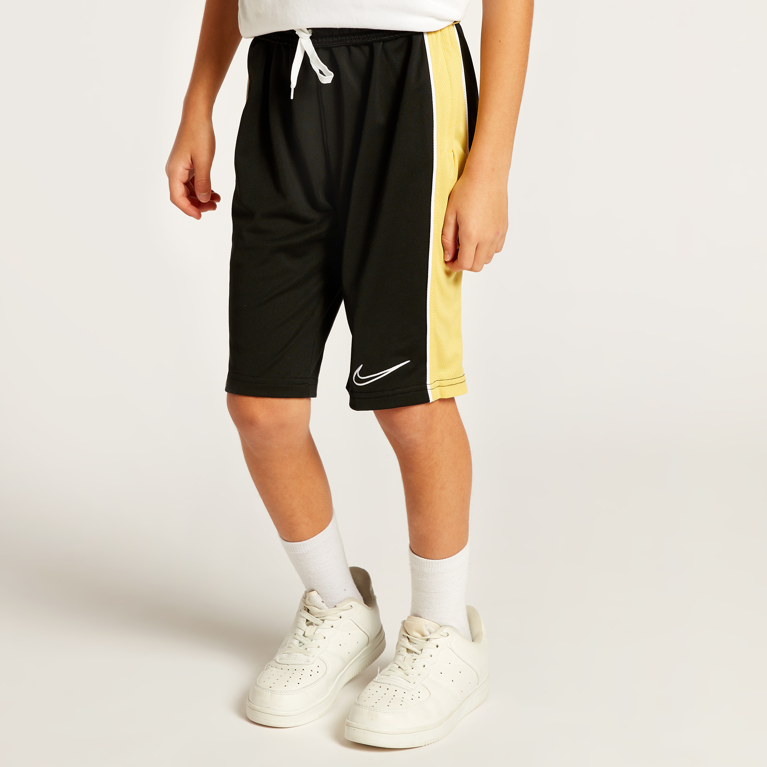 Boys yellow nike shorts hotsell