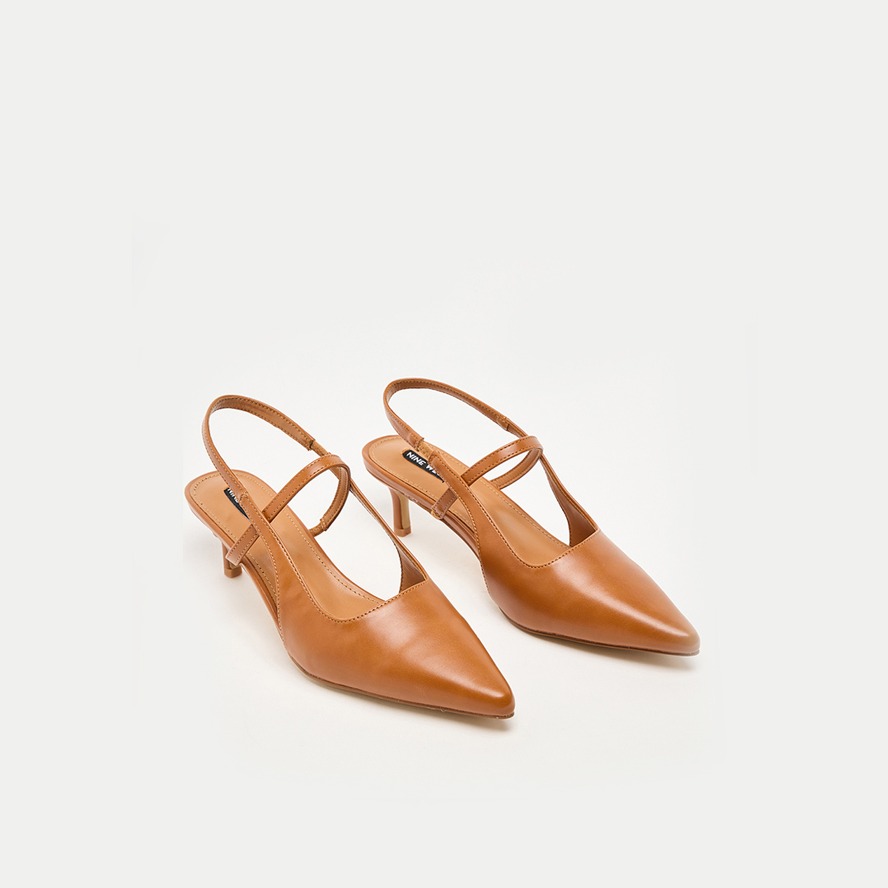 ناين ويست -  حذاء نسائي بكعب قصير مطاطي | D-LUCY-women-shoes-heels-image-1