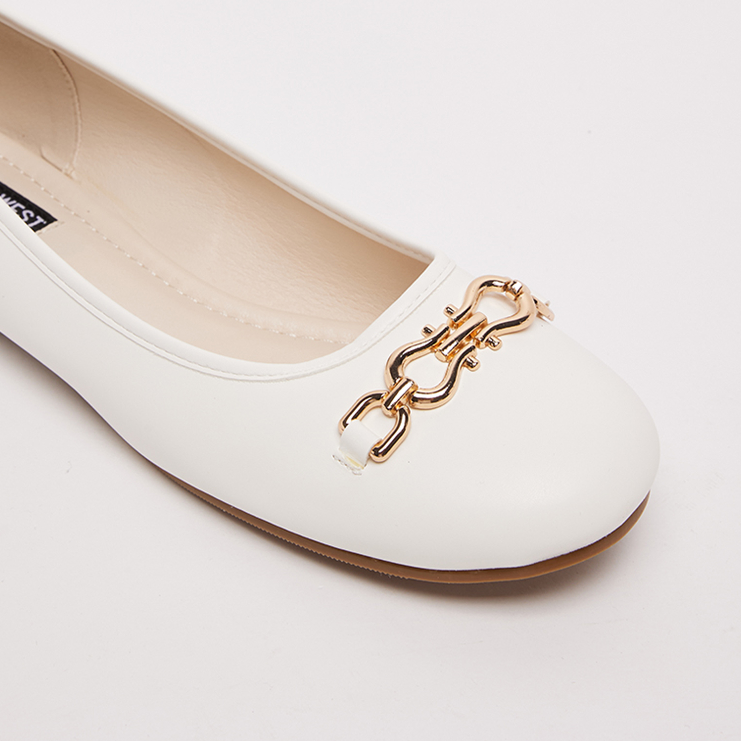 ناين ويست - حذاء باليرينا مسطح سهل الارتداء بمقدمة مستديرة للنساء | D-TRIM-women-shoes-flats-ballerinas-image-15