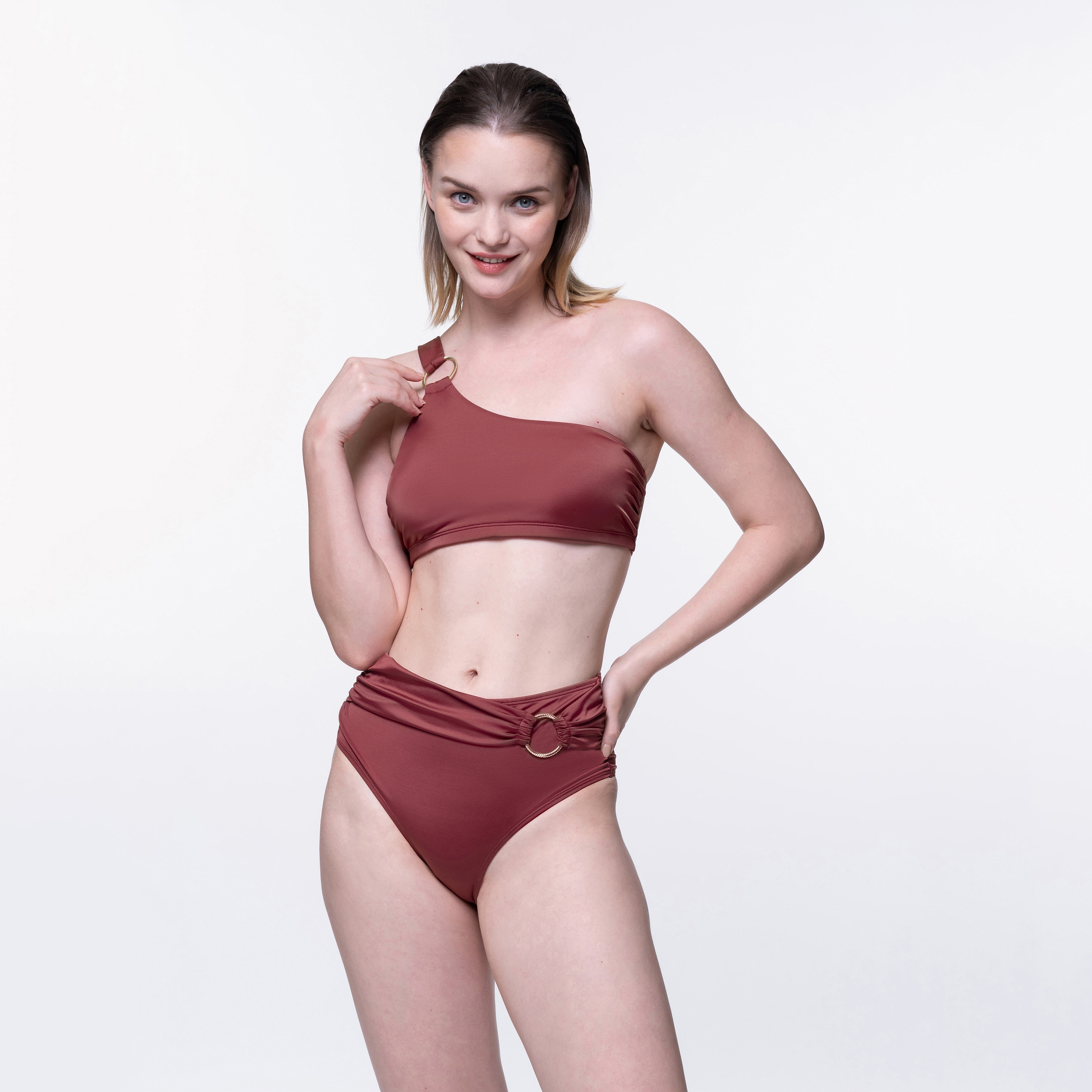 طقم بيكيني سفلية باللون الأحمر بخصر مرتفع مع تفاصيل حلقة معدنية مزخرفة من دورينا-women-clothing-swimandbeach-bikinis-image-4
