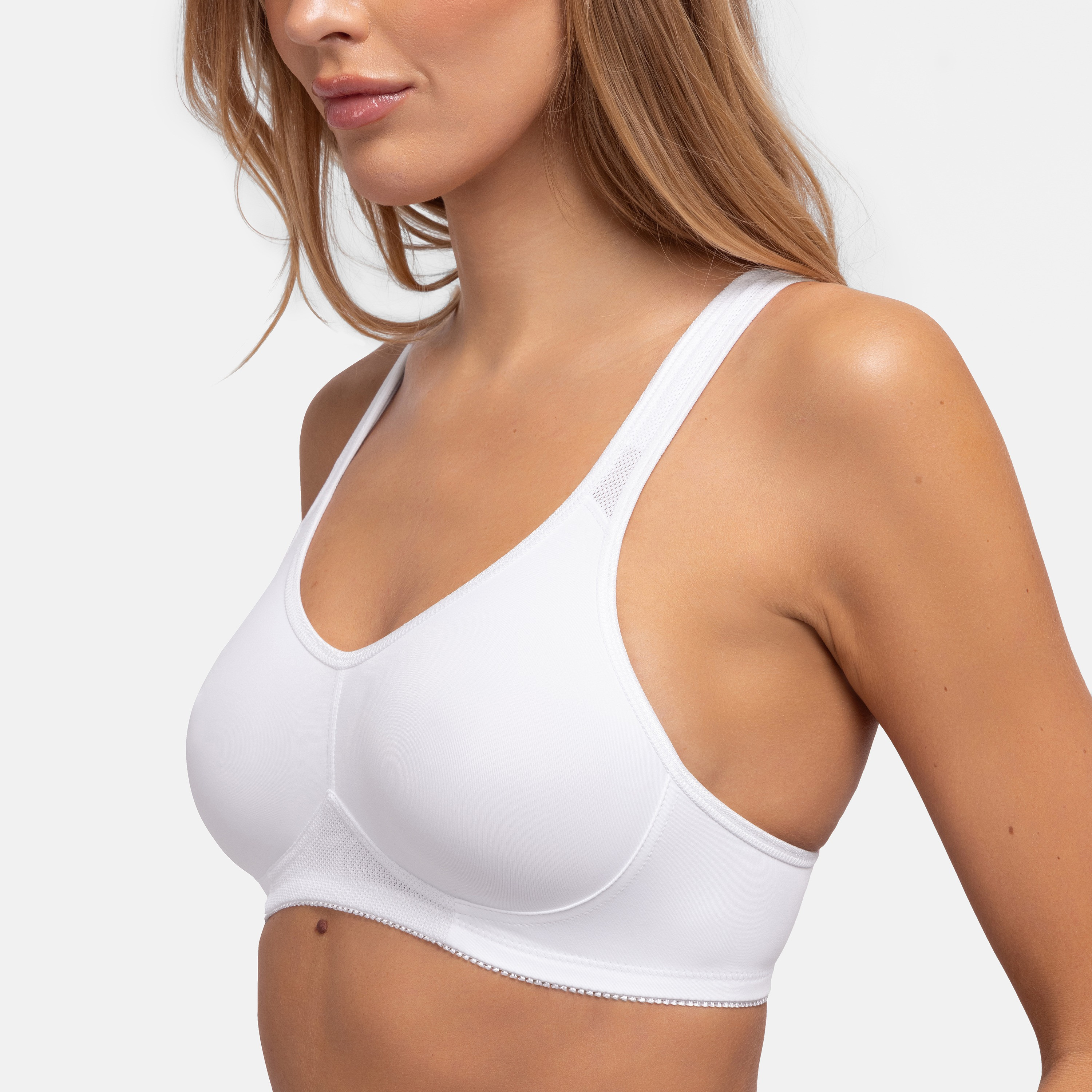 Dorina White Plain Non Padded Wireless Sports Bra-sports-women-clothing-sportsbras-image-2