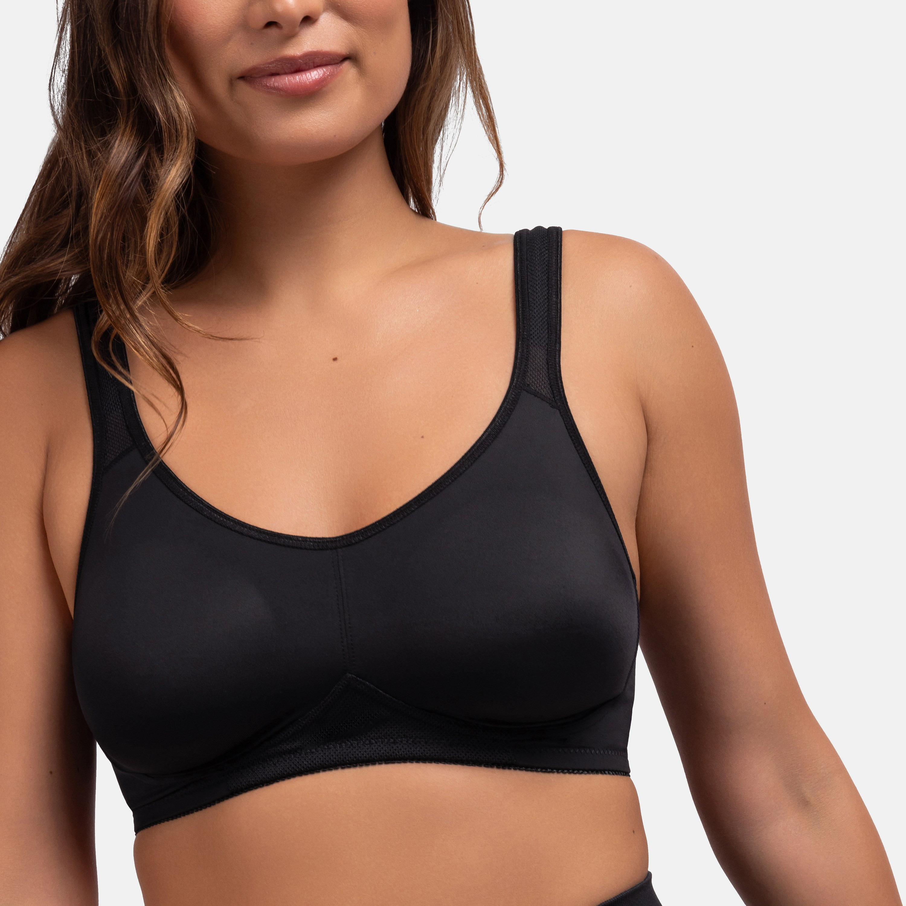 حمالة صدر سادة رياضية لاسلكية غير مبطنة باللون الأسود من دورينا-sports-women-clothing-sportsbras-image-6