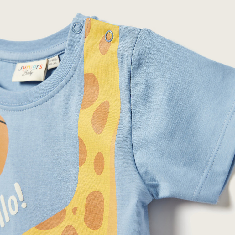 Juniors Giraffe Print T-shirt with Crew Neck and Short Sleeves