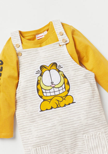 Garfield Print T-shirt and Dungaree Set