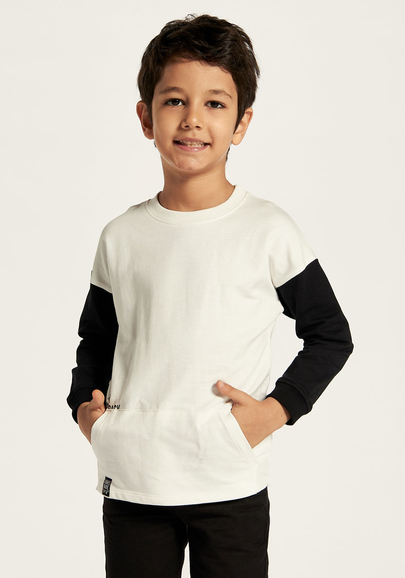 Juniors Colourblock Crew Neck T-shirt with Long Sleeves and Pocket-T Shirts-image-1