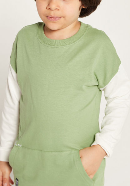Juniors Panelled T-shirt with Long Sleeves and Kangaroo Pocket-T Shirts-image-2