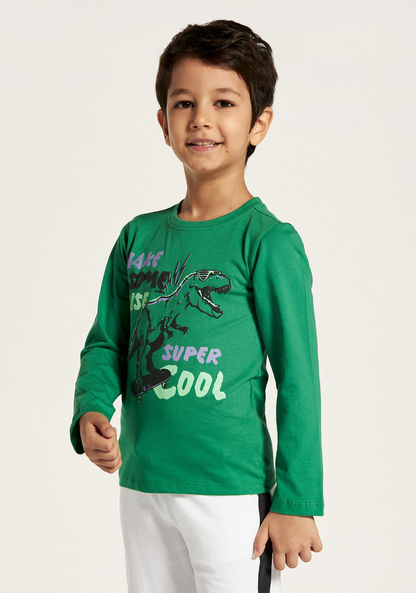 Juniors Graphic Print T-shirt with Long Sleeves and Round Neck