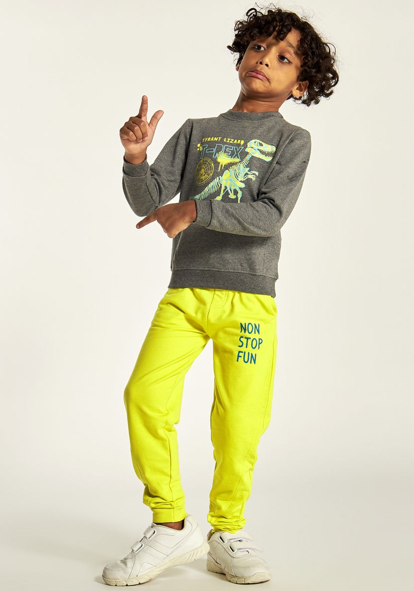 Juniors Typographic Print Joggers with Drawstring Closure and Pockets-Joggers-image-1