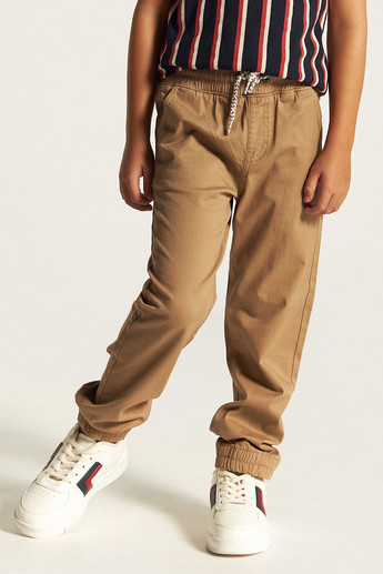 Juniors Solid Mid-Rise Jog Pants with Pockets and Drawstring Closure