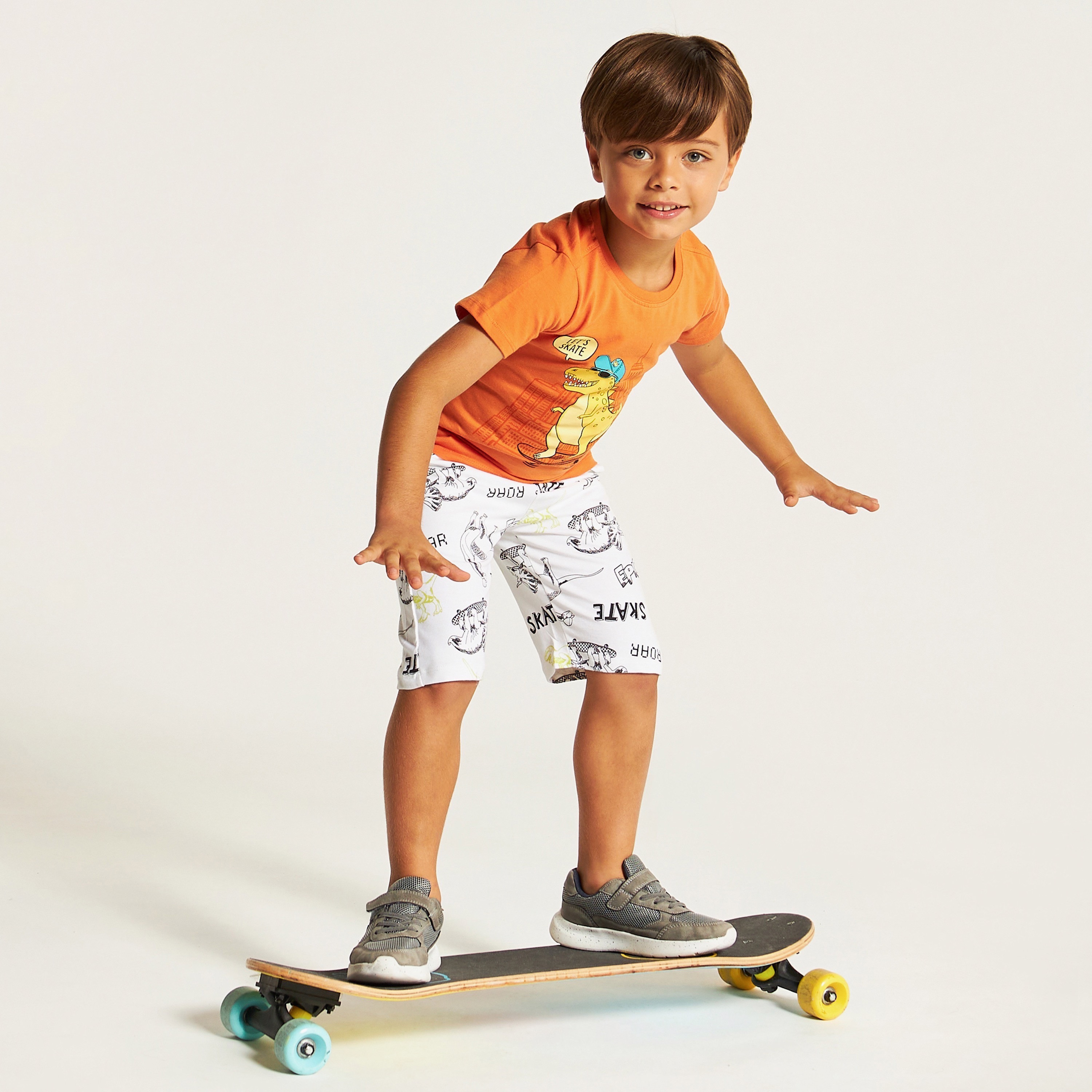 Juniors Printed Shorts with Drawstring Closure and Pockets-baby-boys-clothing-bottoms-shorts-image-1