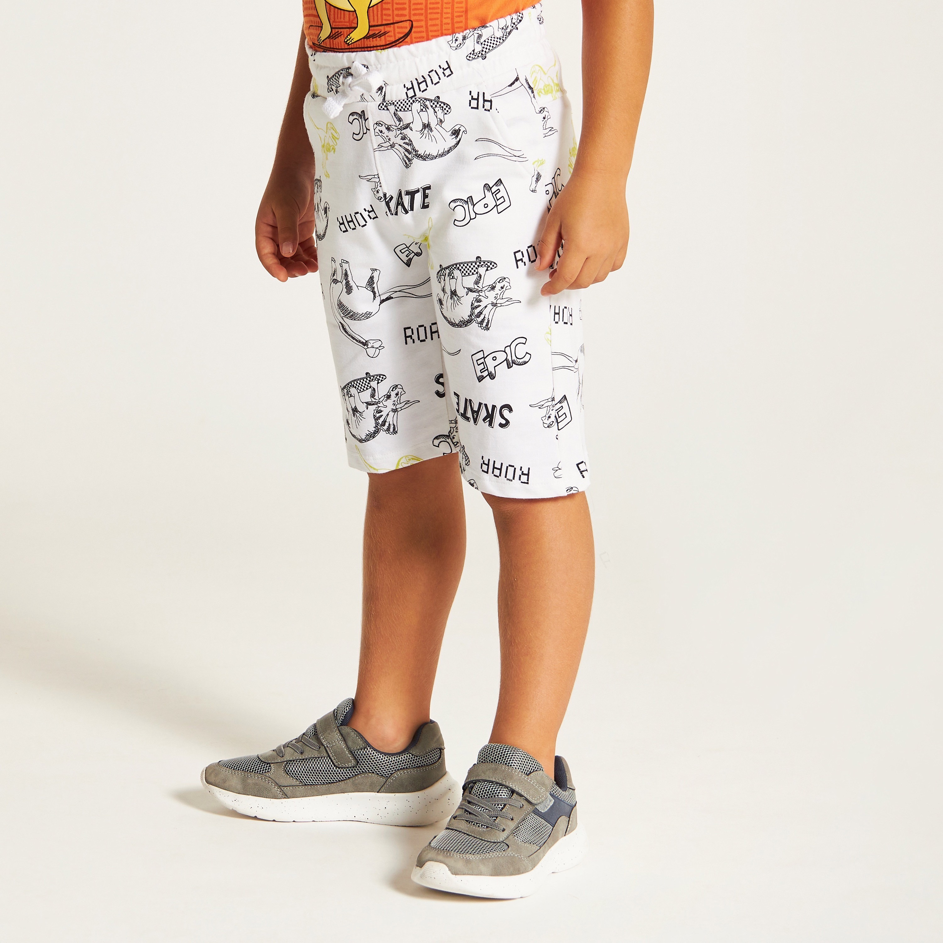 Juniors Printed Shorts with Drawstring Closure and Pockets-baby-boys-clothing-bottoms-shorts-image-2