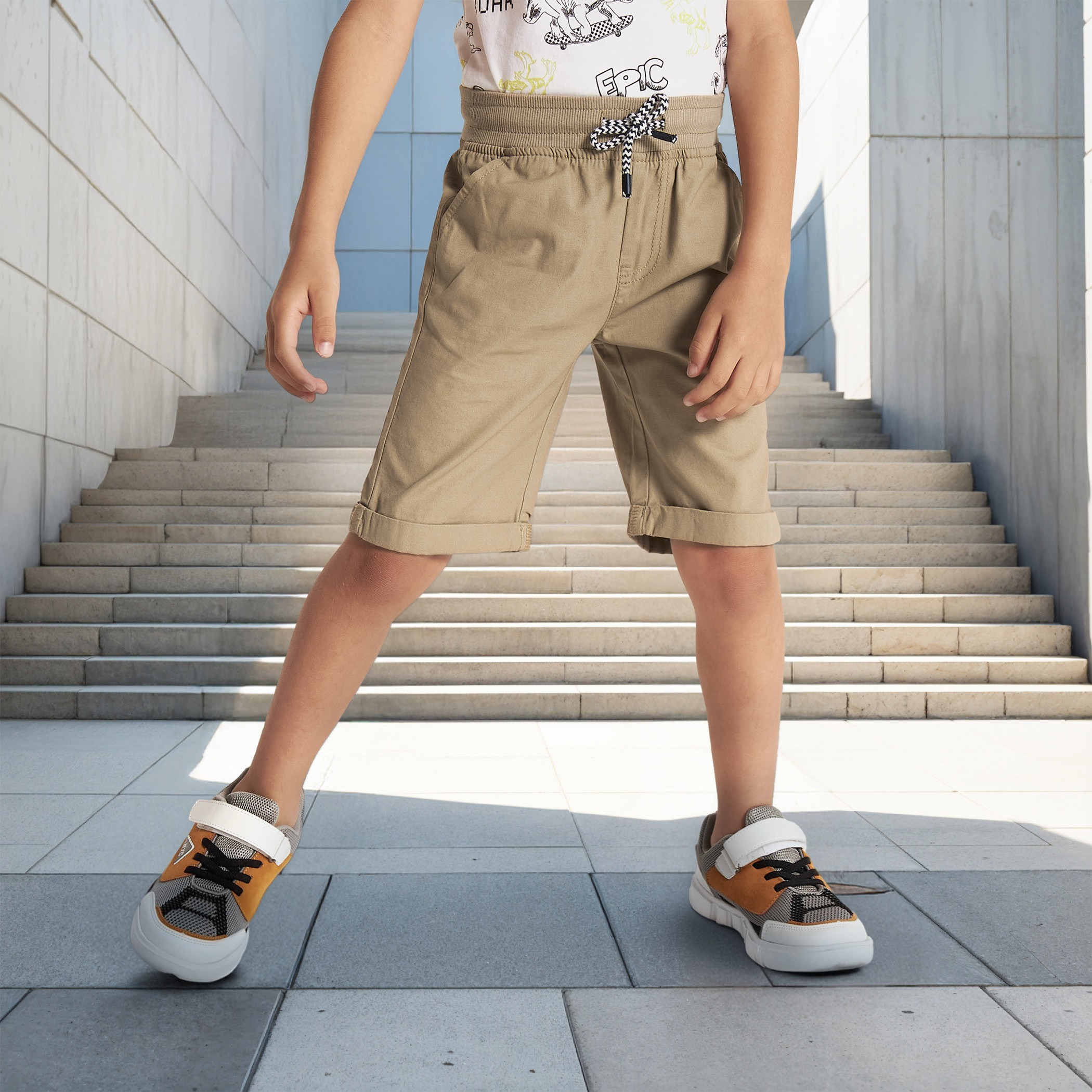 شورت سادة برباط إغلاق وجيوب من جونيورز-boys-clothing-bottoms-shorts-image-5