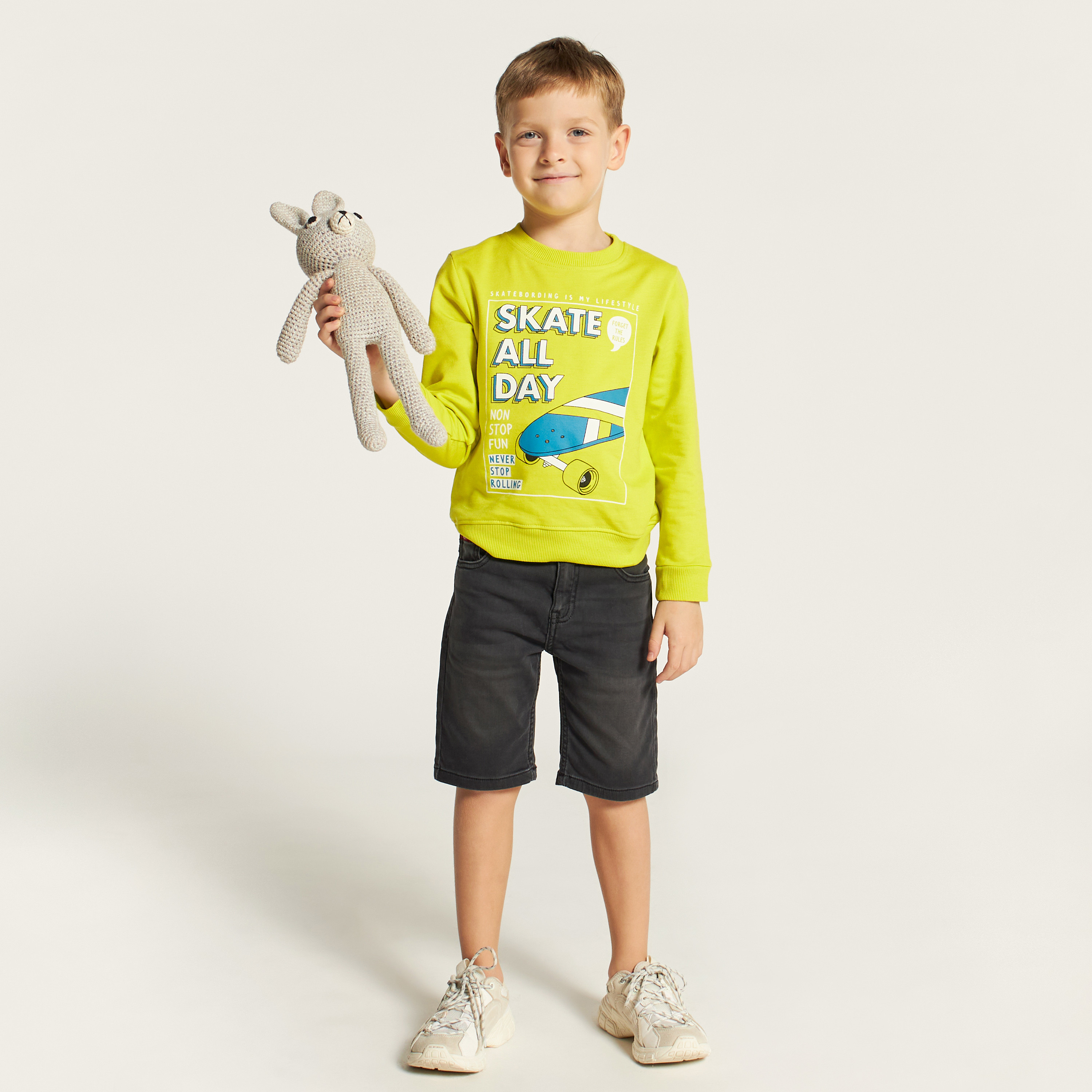 Juniors Printed Sweatshirt with Crew Neck and Long Sleeves-baby-boys-clothing-winterwear-sweatshirts-image-1