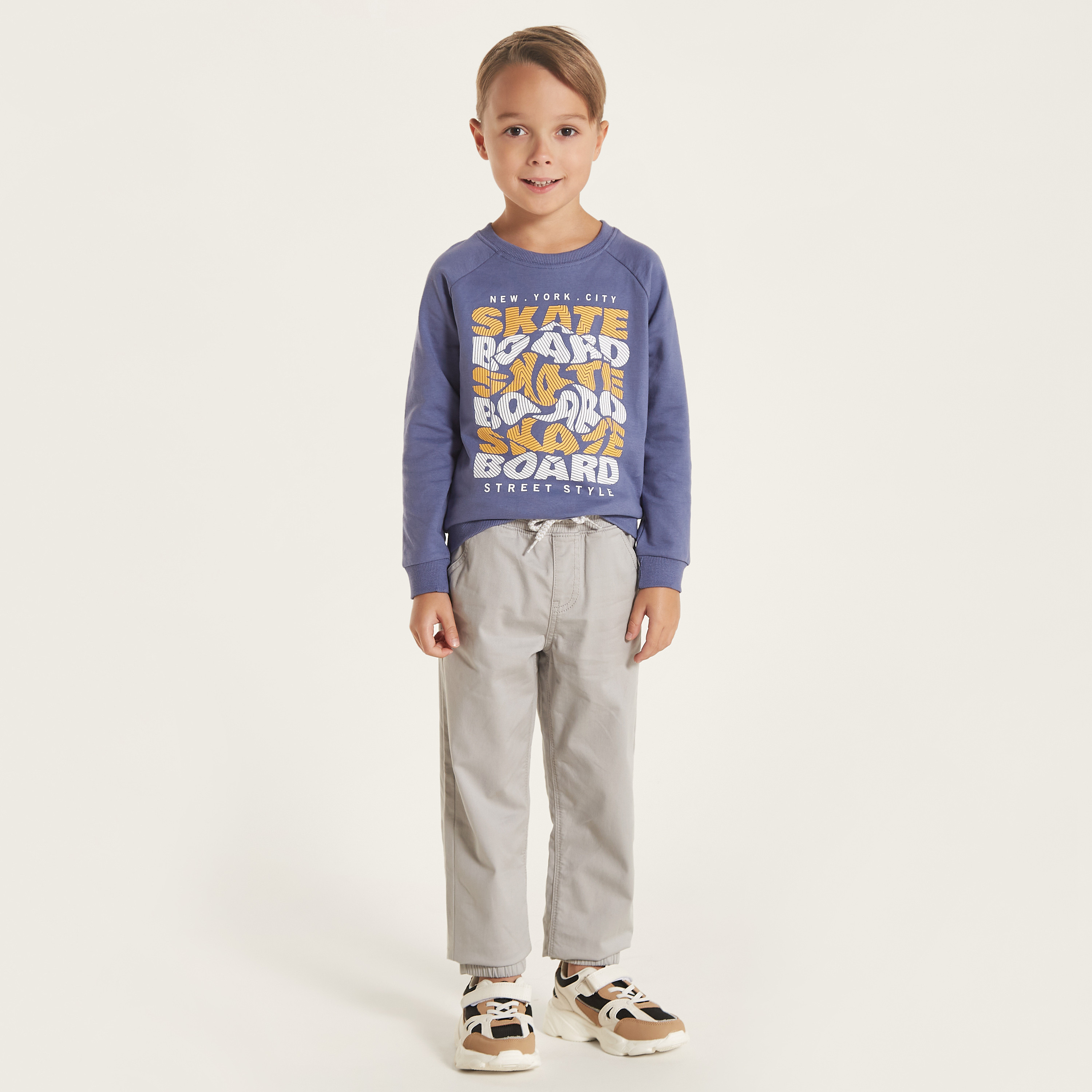 Juniors Printed Crew Neck Sweatshirt with Short Sleeves