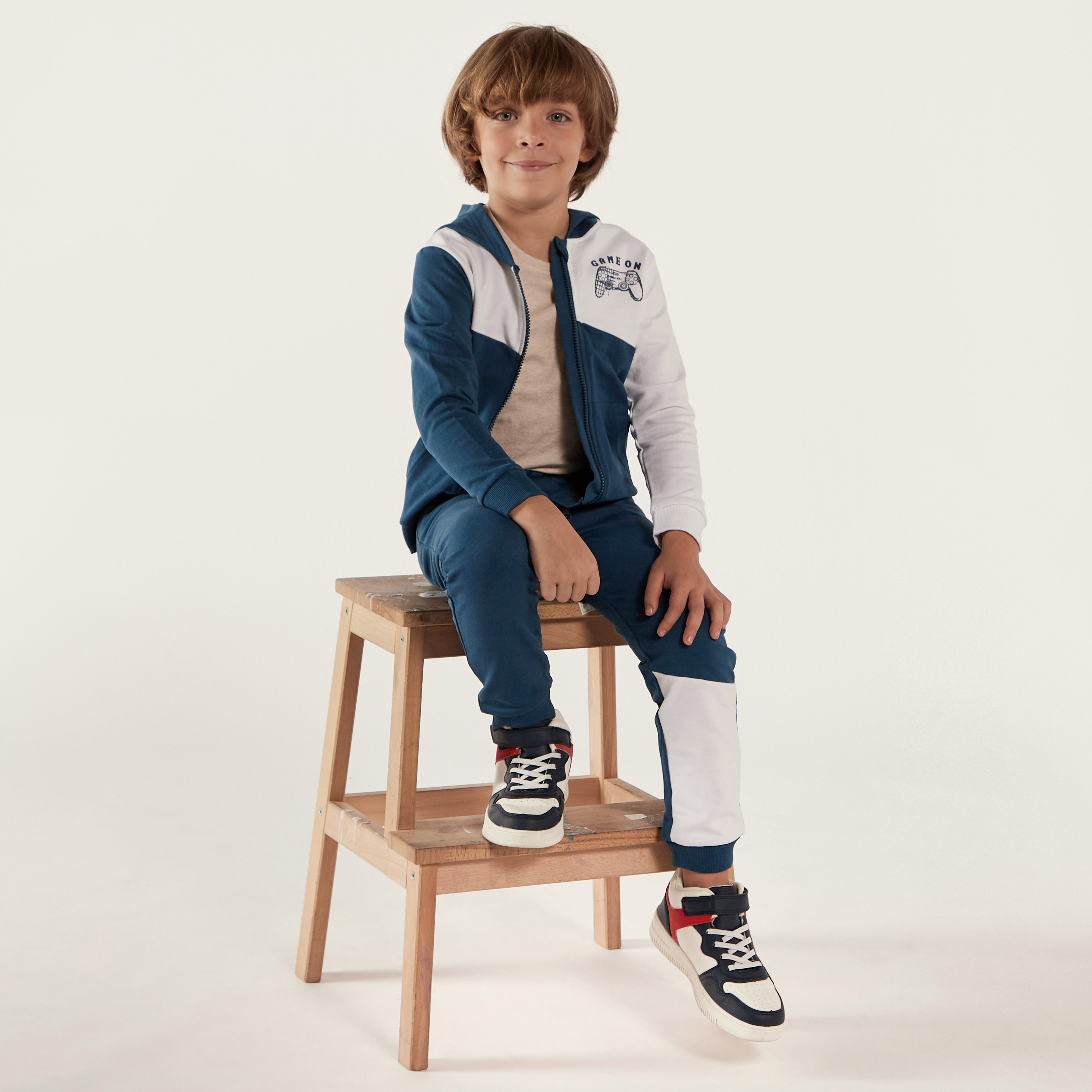 Juniors Printed Zip Through Jacket with Hood and Pockets-baby-boys-clothing-winterwear-jacketsandblazers-image-2