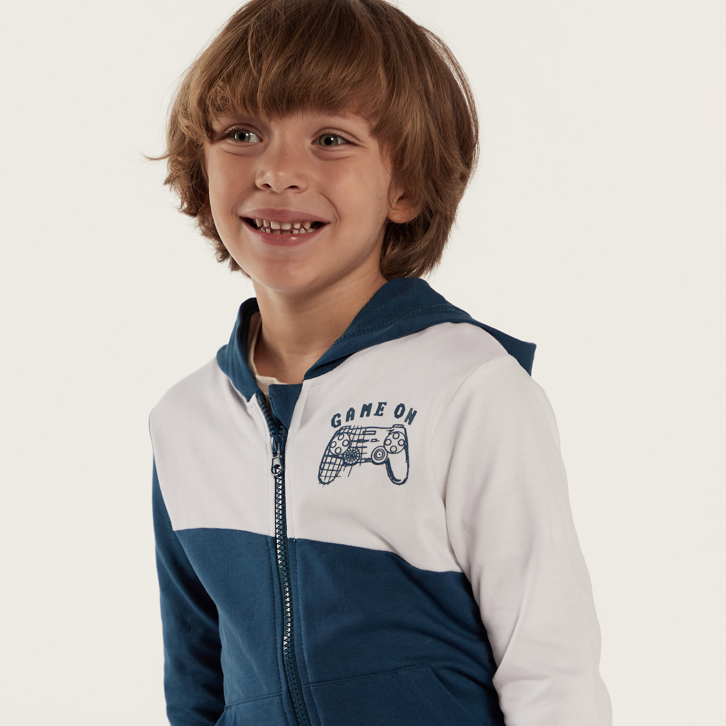 Juniors Printed Zip Through Jacket with Hood and Pockets-baby-boys-clothing-winterwear-jacketsandblazers-image-3