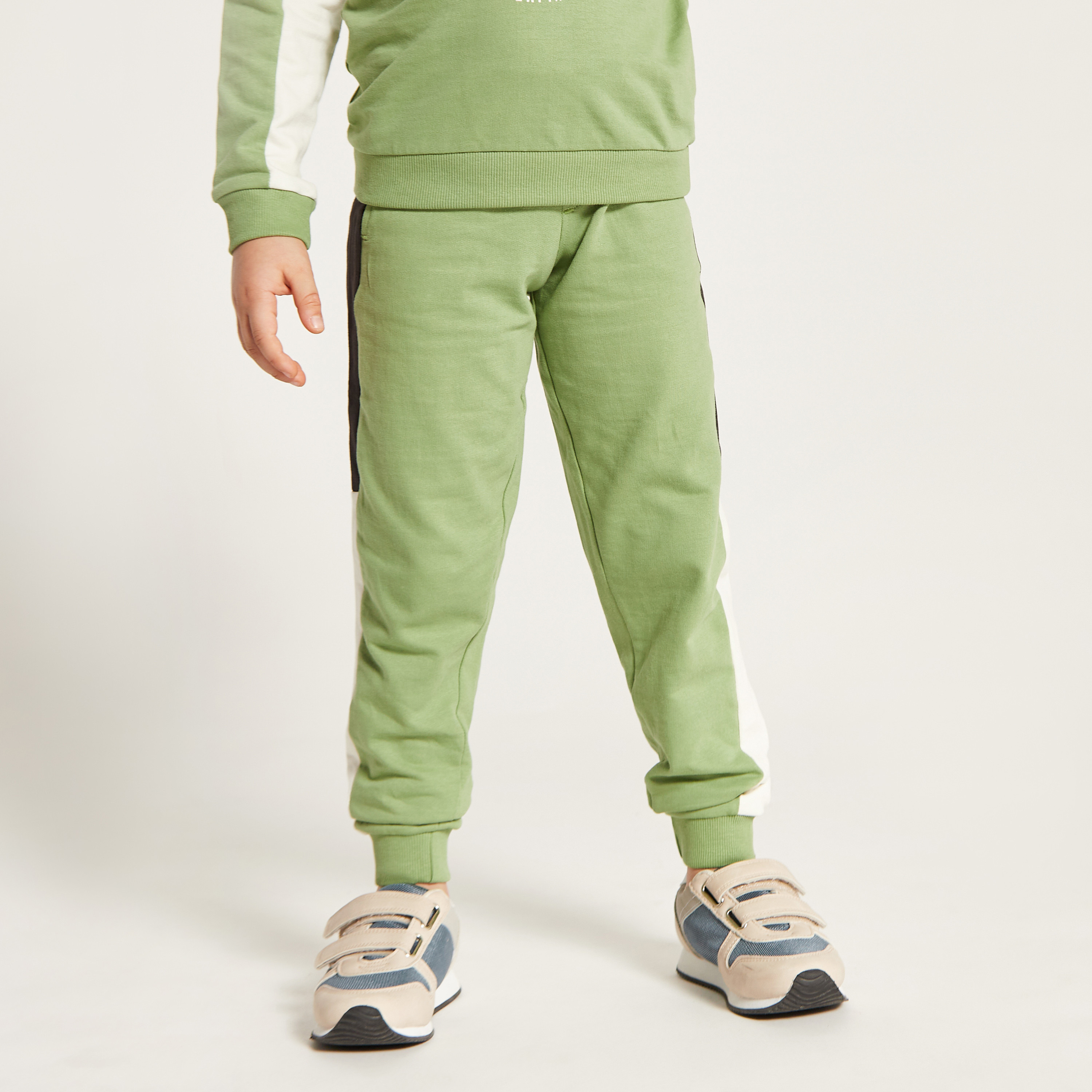Juniors Printed Long Sleeves Sweatshirt and Joggers Set-boys-clothing-setsandcoords-image-4