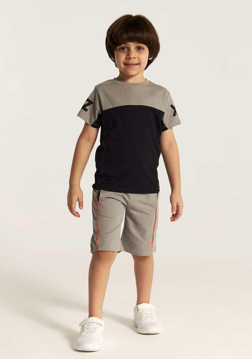 XYZ Printed Crew Neck T-shirt and Elasticated Shorts Set-Clothes Sets-image-0