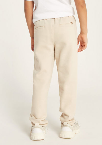 Eligo Solid Pants with Drawstring Closure and Pockets