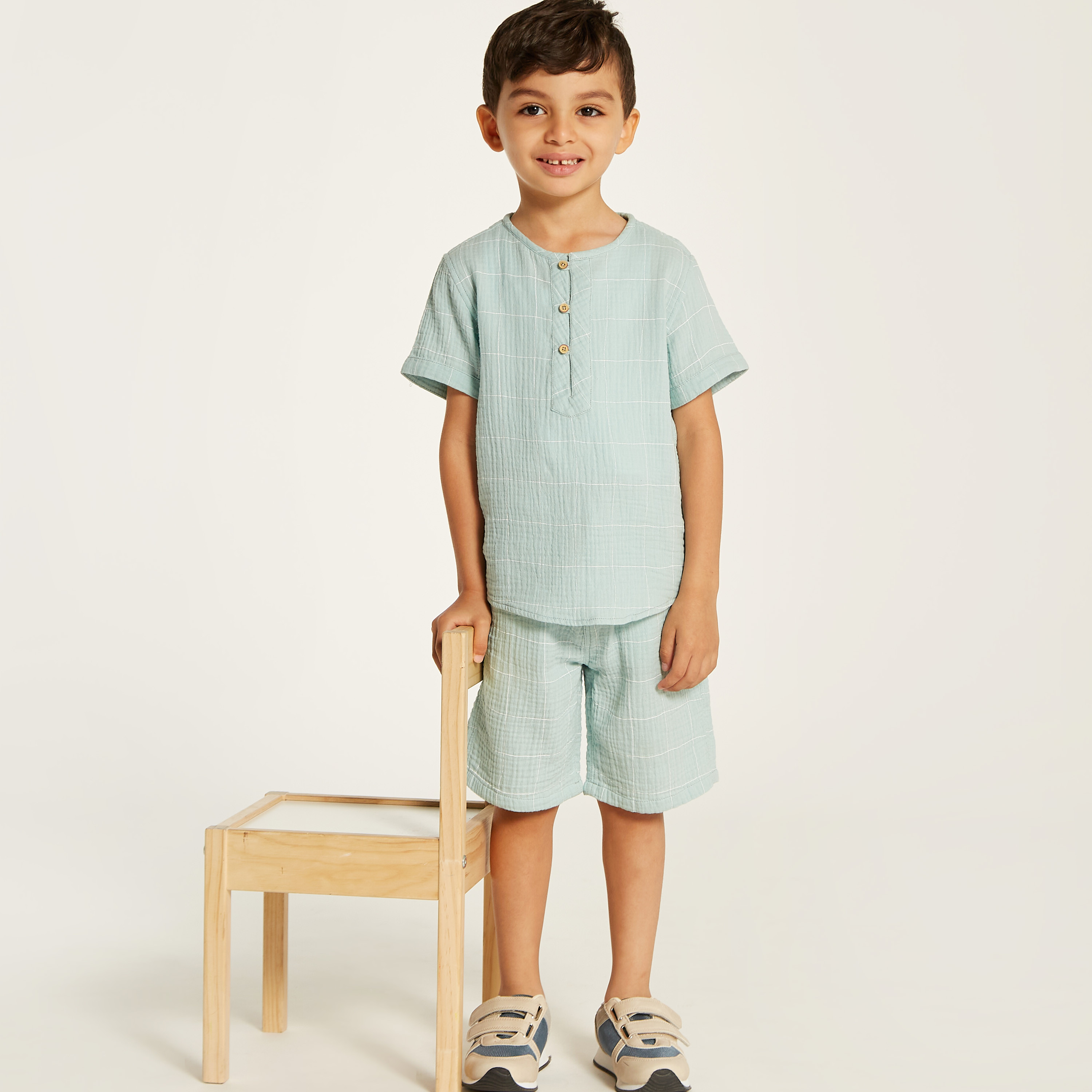 Eligo Checked Crew Neckline T-shirt and Mid-Rise Shorts Set-boys-clothing-setsandcoords-image-1