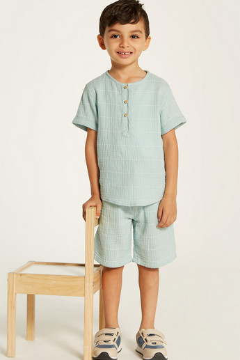Checked Crew Neckline T-shirt and Mid-Rise Shorts Set