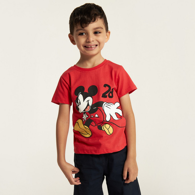 Disney Mickey Mouse Print Round Neck T-shirt with Short Sleeves