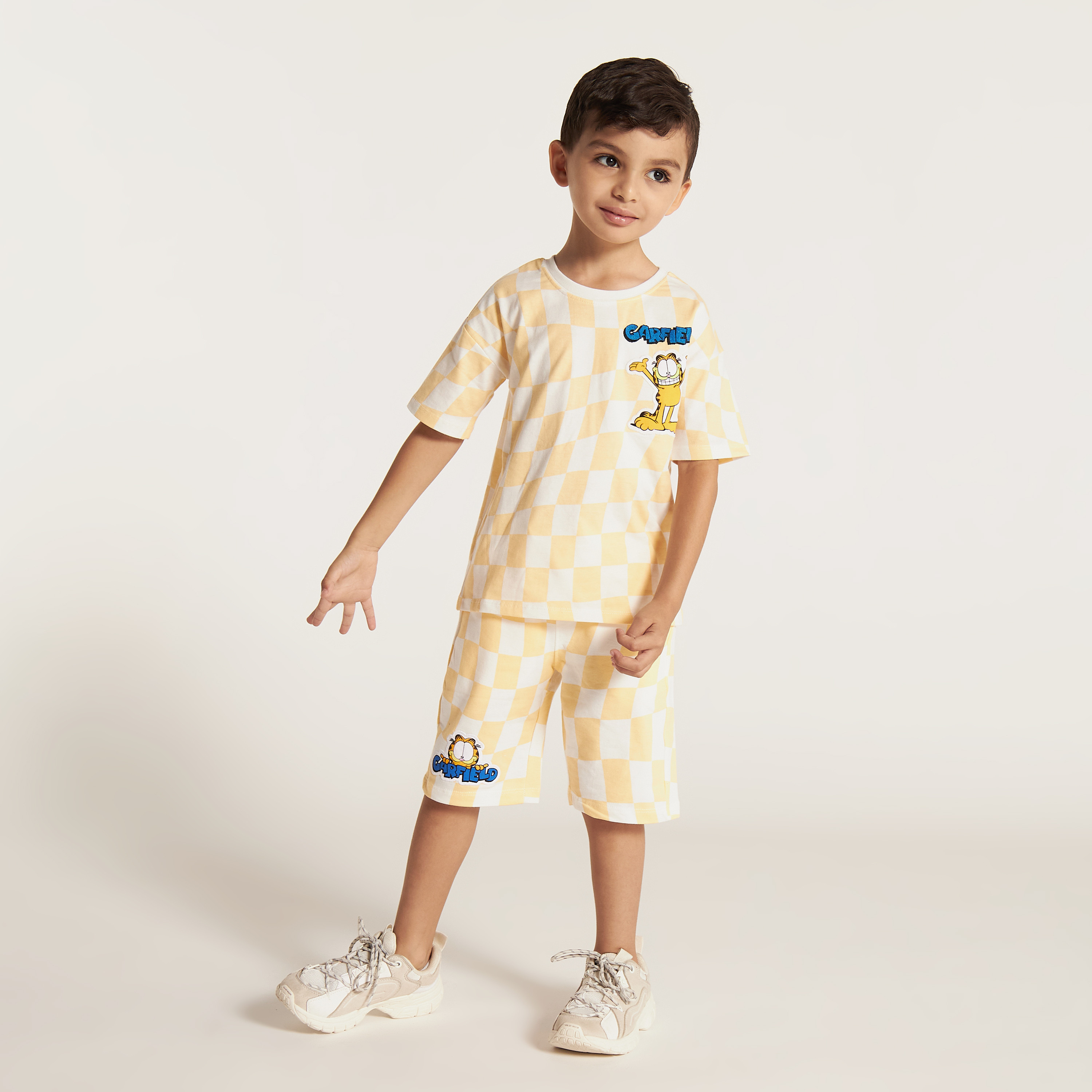 Garfield Print Round Neck T-shirt and Shorts Set-boys-clothing-setsandcoords-image-5