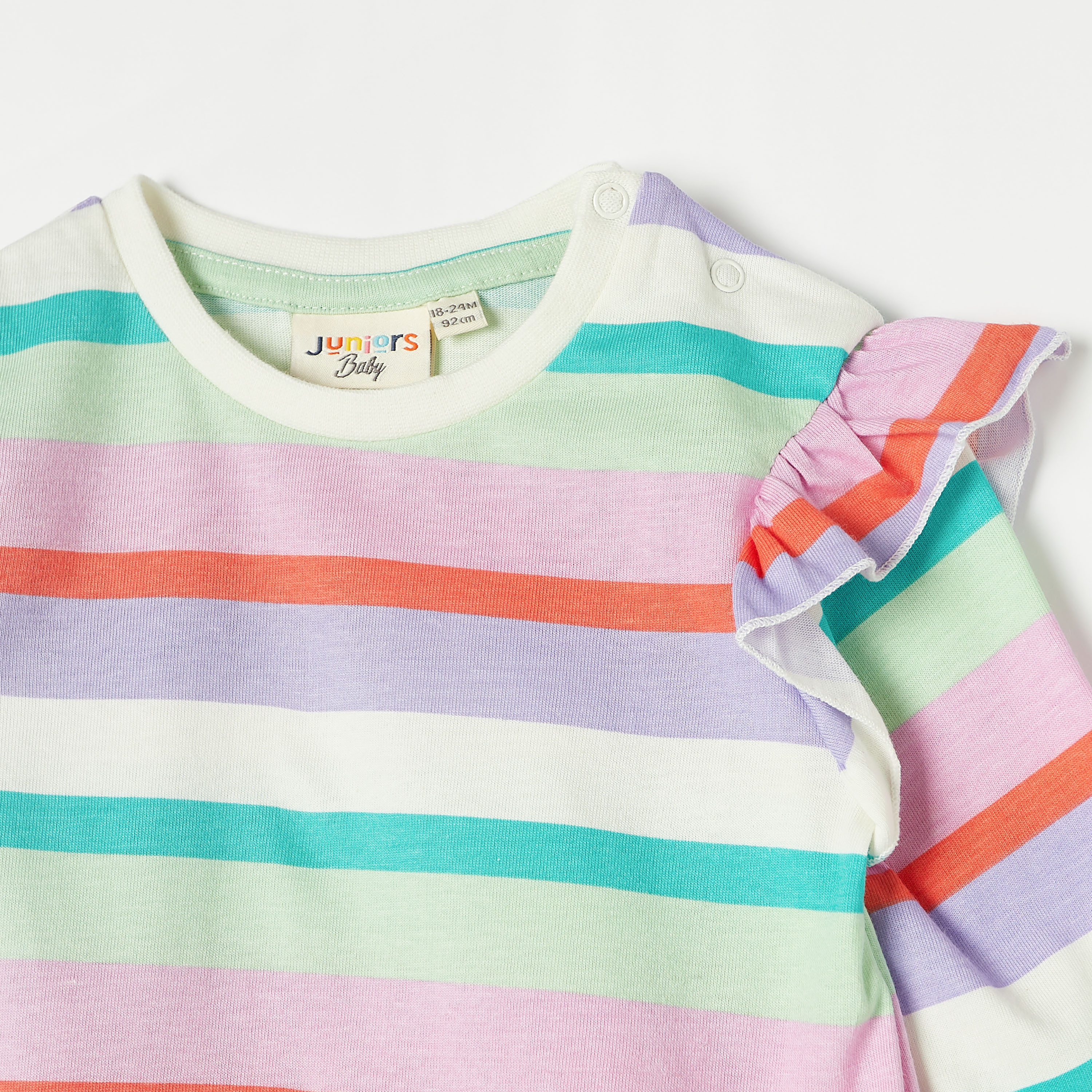 تيشيرت مخطط بأكمام طويلة وكشكش من جونيورز-baby-girls-clothing-tshirts-image-2