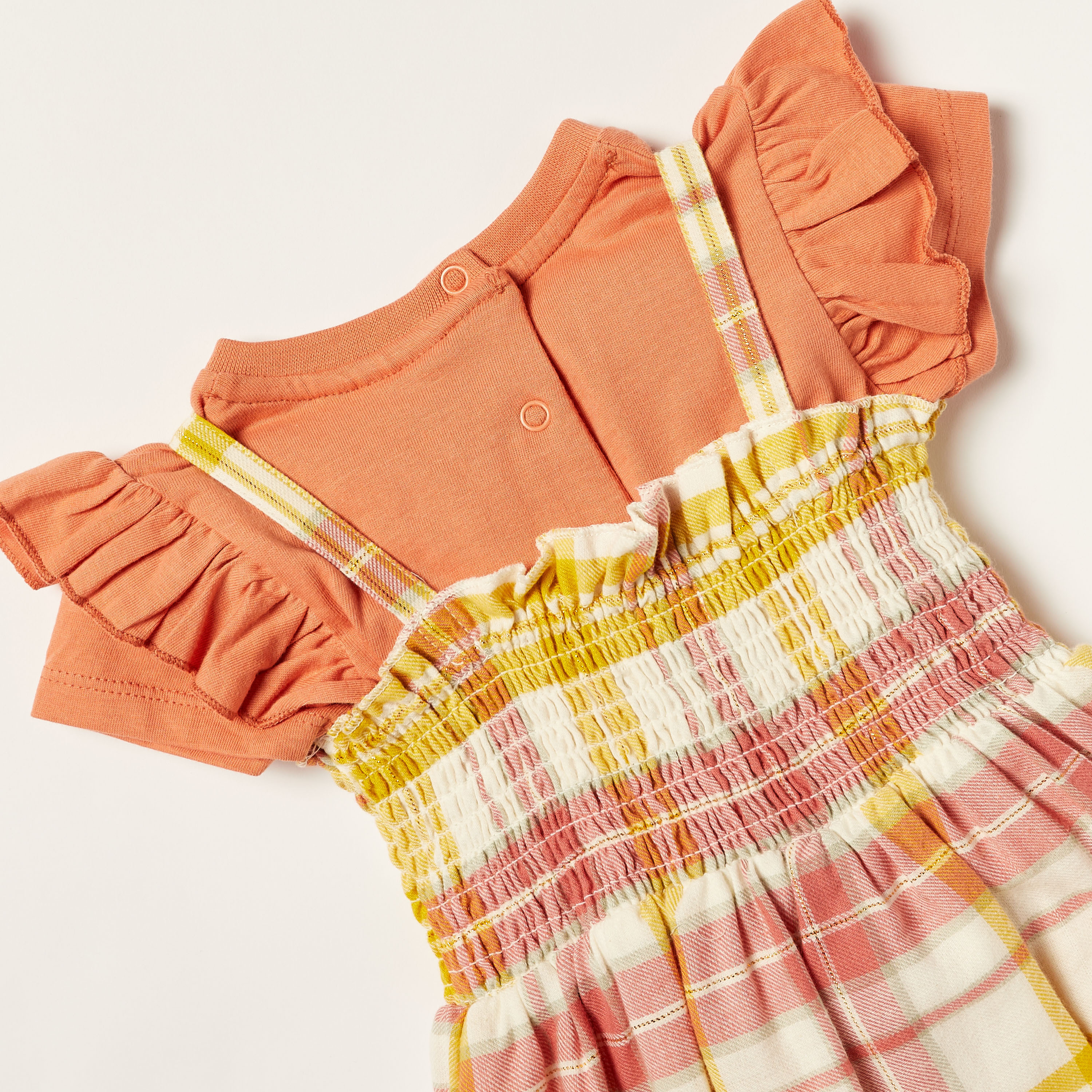 Juniors Solid T-shirt and Checked Dungaree Set-baby-girls-clothing-setsandcoords-image-4