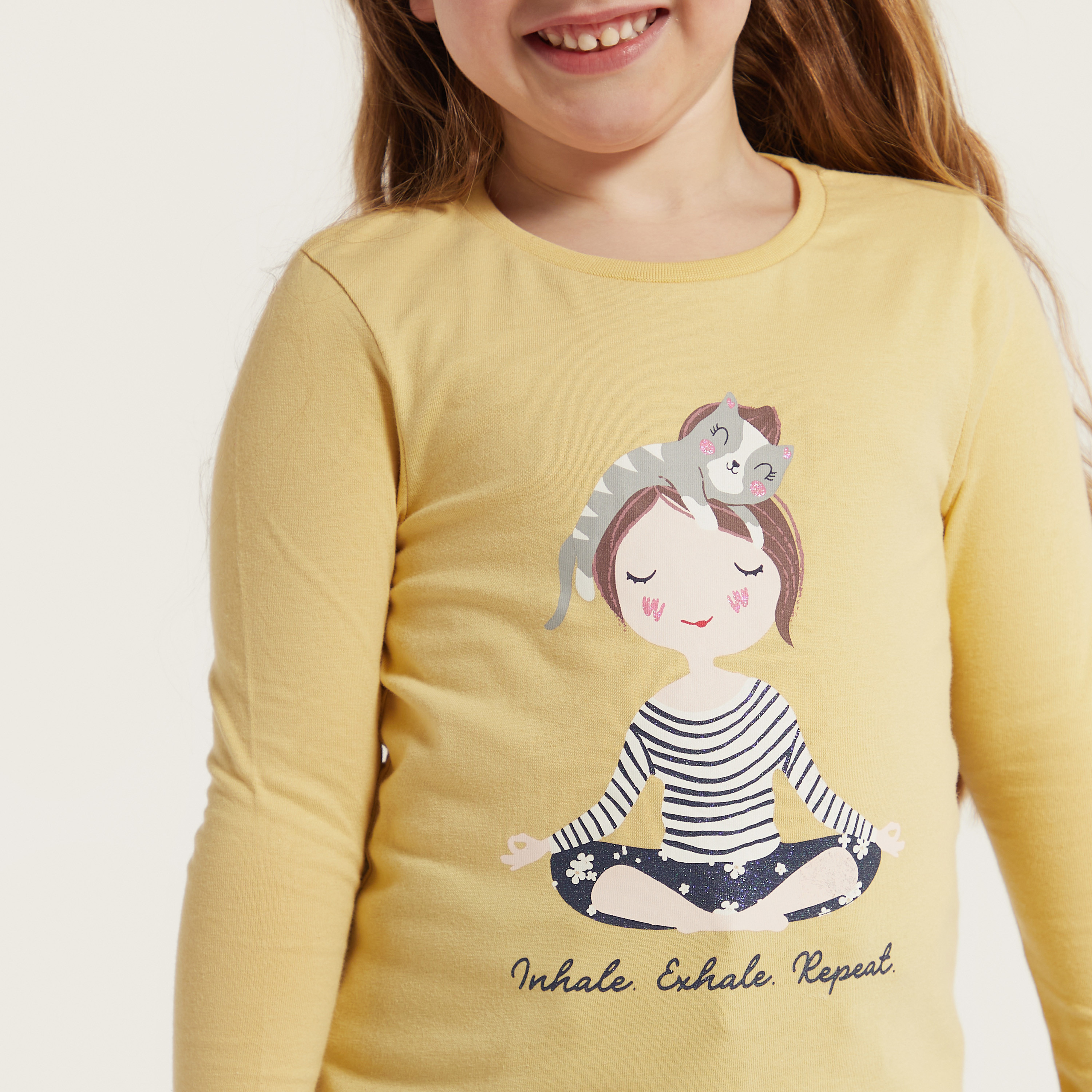 Juniors Graphic Print T-shirt with Round Neck and Long Sleeves-girls-clothing-tshirts-image-3