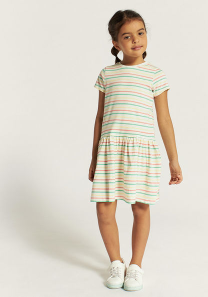 Juniors Striped Dress with Crew Neck and Short Sleeves