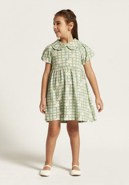 Juniors Checked Dress with Peter Pan Collar and Short Sleeves
