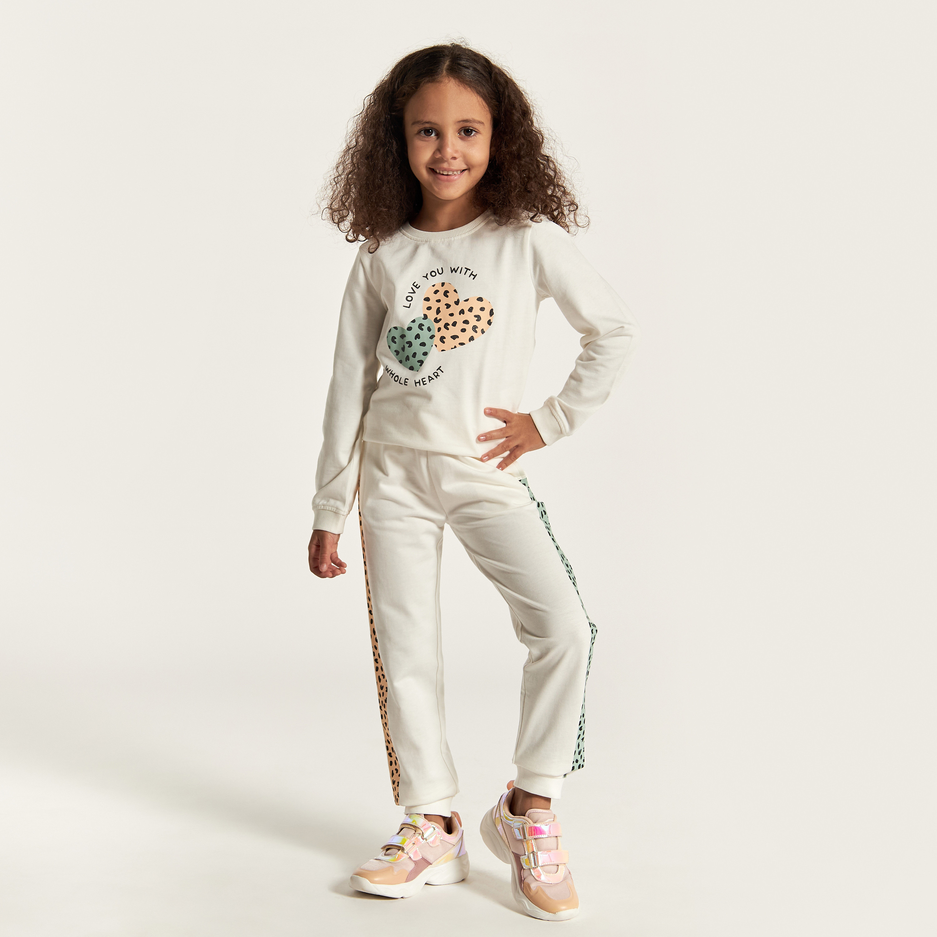 Juniors Printed Crew Neck Sweatshirt with Long Sleeves-baby-girls-clothing-winterwear-sweatshirts-image-1