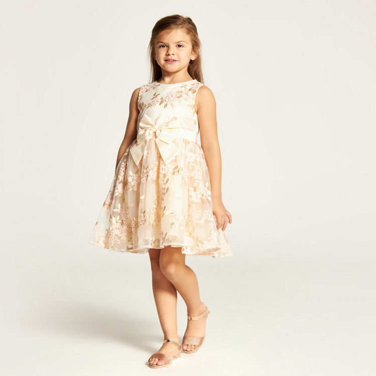 Juniors Lace Textured Sleeveless A-line Dress with Bow Accent