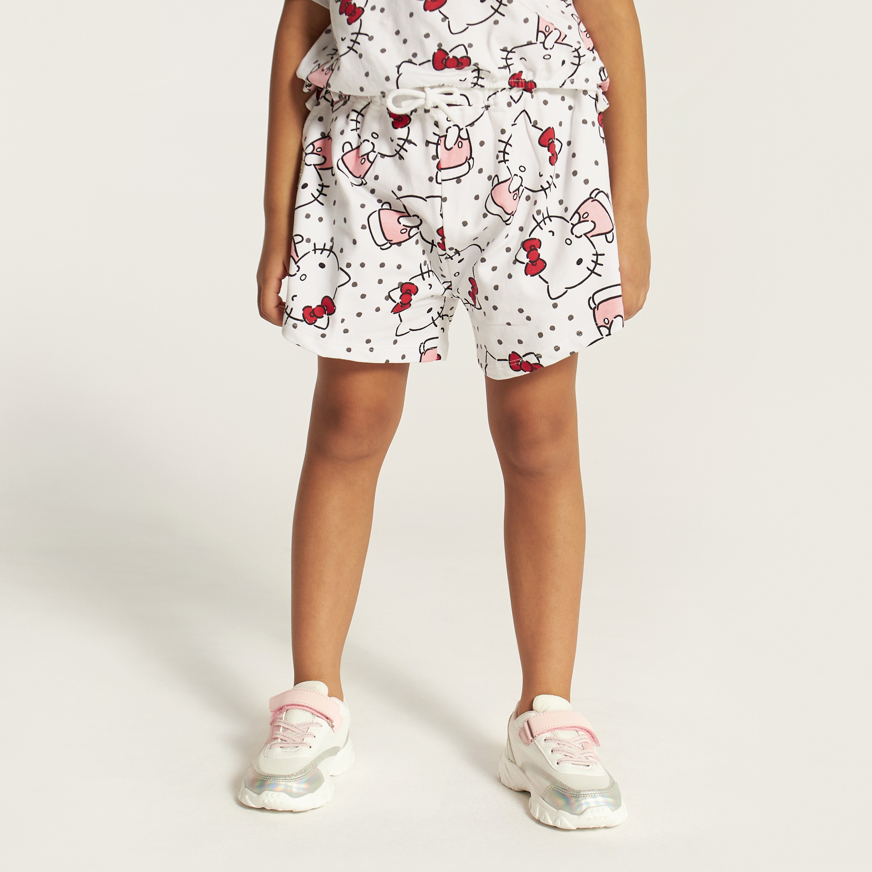 Sanrio Hello Kitty Print T shirt and Shorts Set