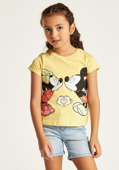 Minnie Mouse Print T-shirt with Round Neck and Short Sleeves