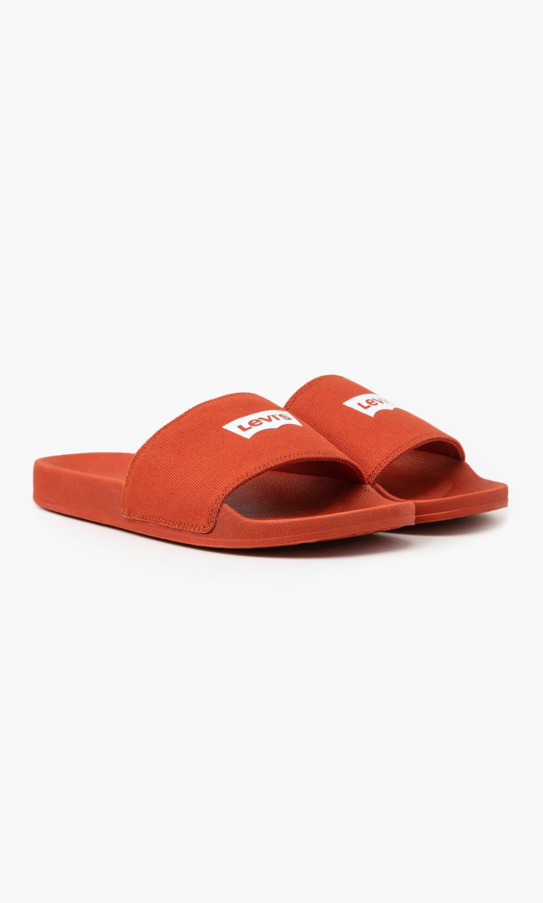 سلايدز كاجوال من ليفايز ذٰو جون باتوينج بشعار للنساء-women-shoes-flipflopsandslides-image-1