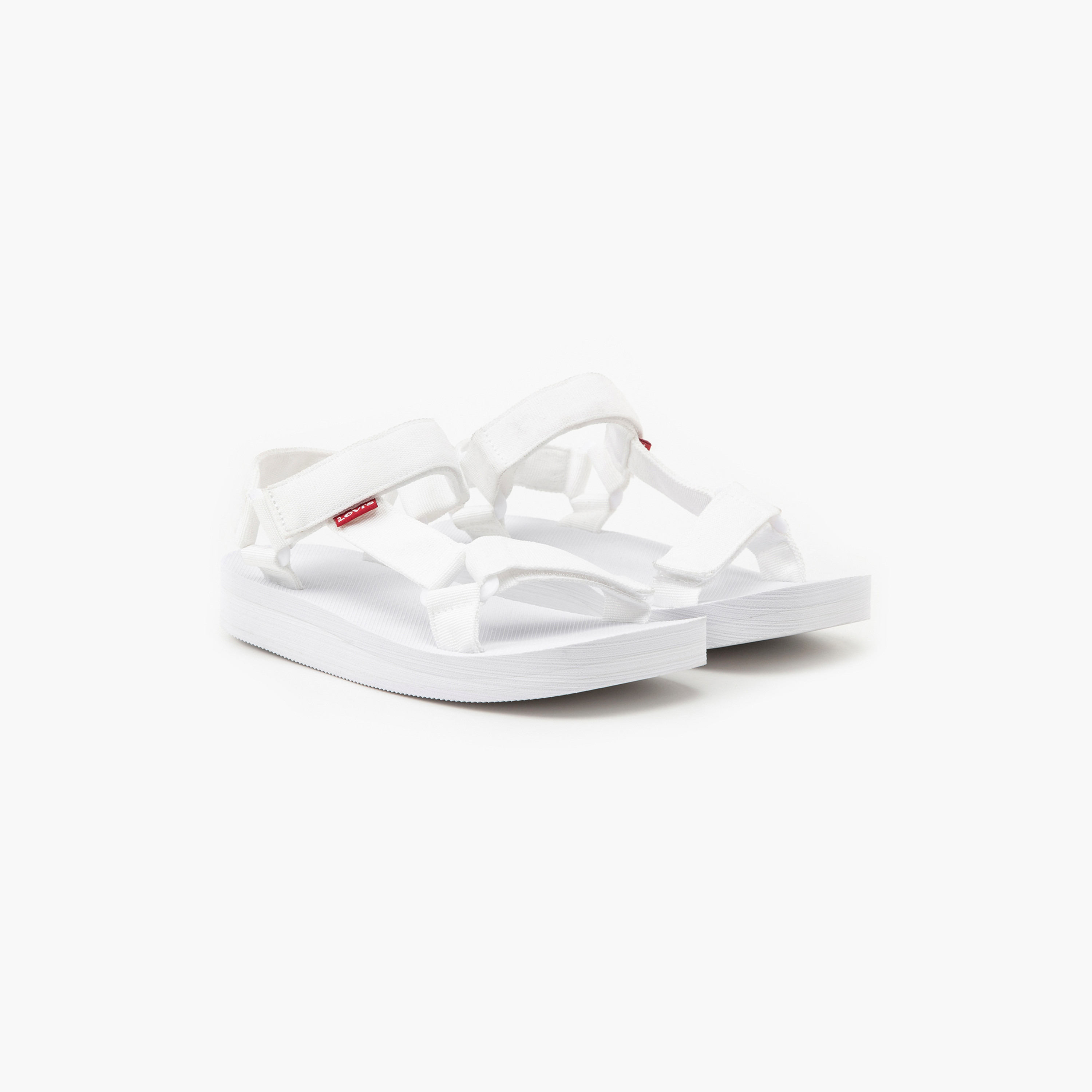 صندل نسائي منخفض من ليفايز كاديس بإغلاق فيلكرو D53130006-women-shoes-sandals-flats-image-1