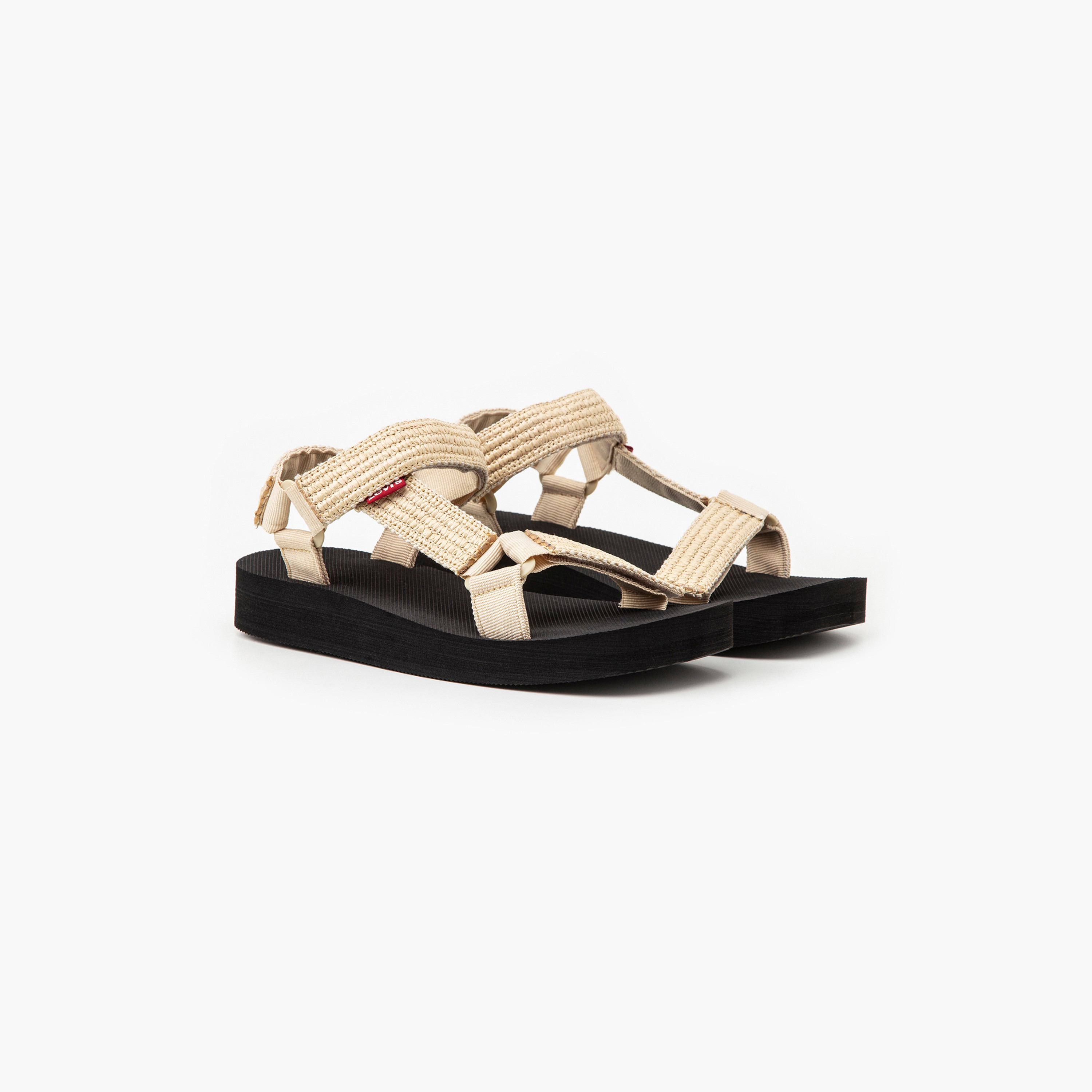 صندل نسائي منخفض من ليفايز كاديس بإغلاق فيلكرو D53130009-women-shoes-sandals-flats-image-1