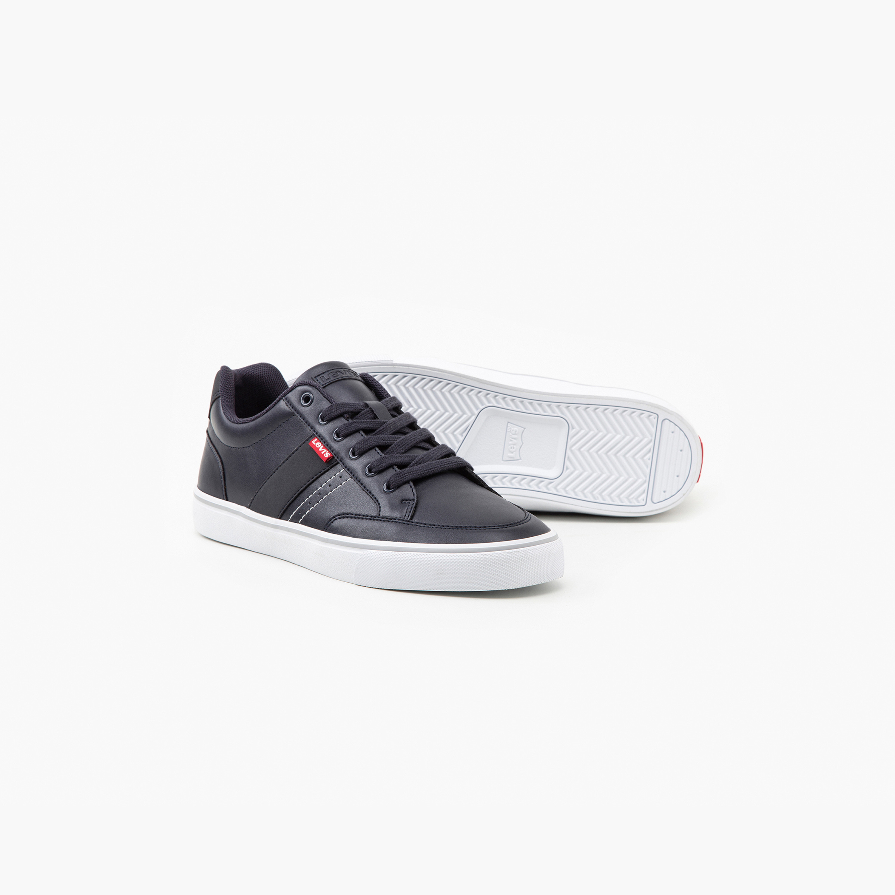 ليفايز- حذاء رياضي للرجال بكاحل منخفض ورباط | D53950006-men-shoes-sneakers-image-4