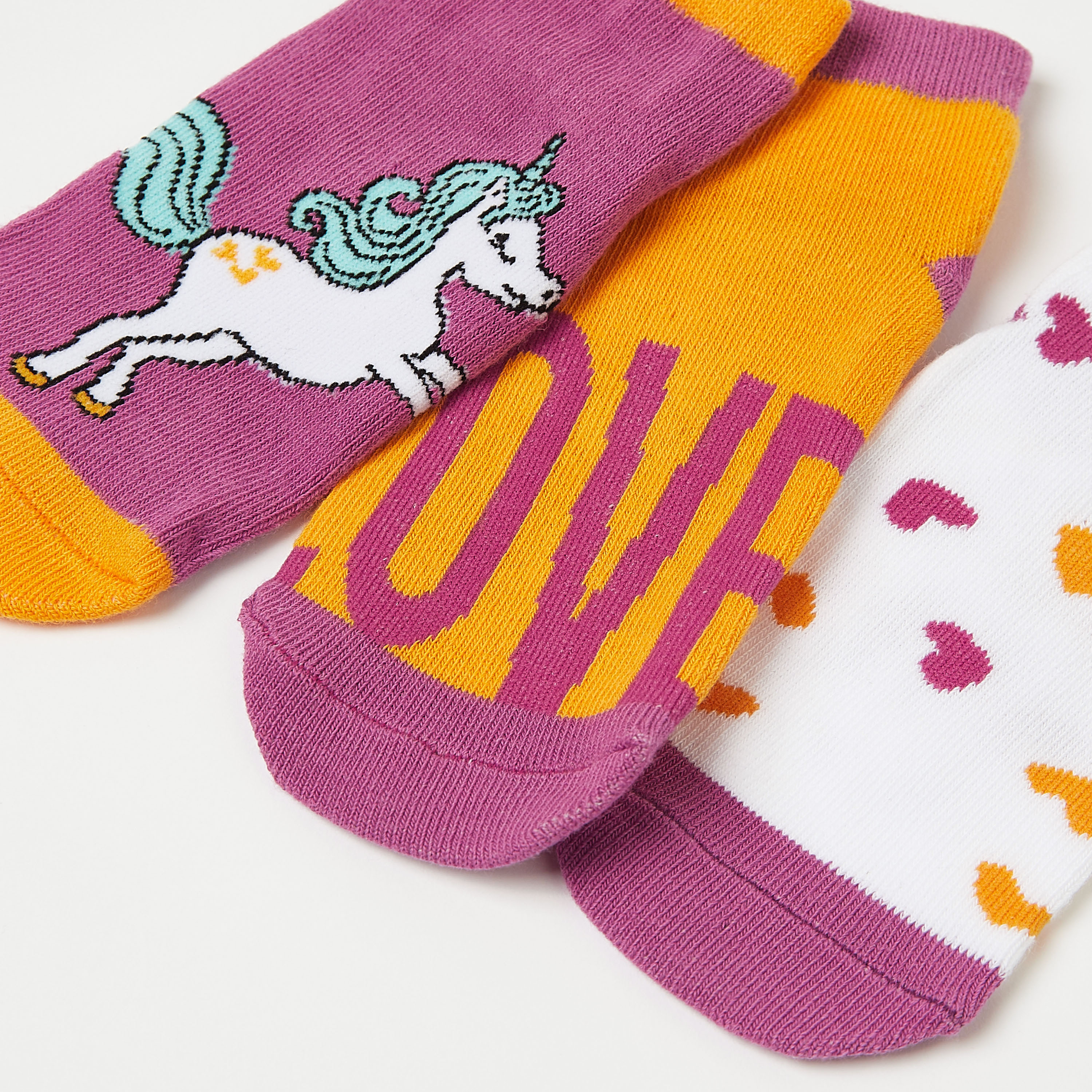 جوارب بطبعات من جونيورز - طقم من 3 أزواج-girls-accessories-socks-image-3