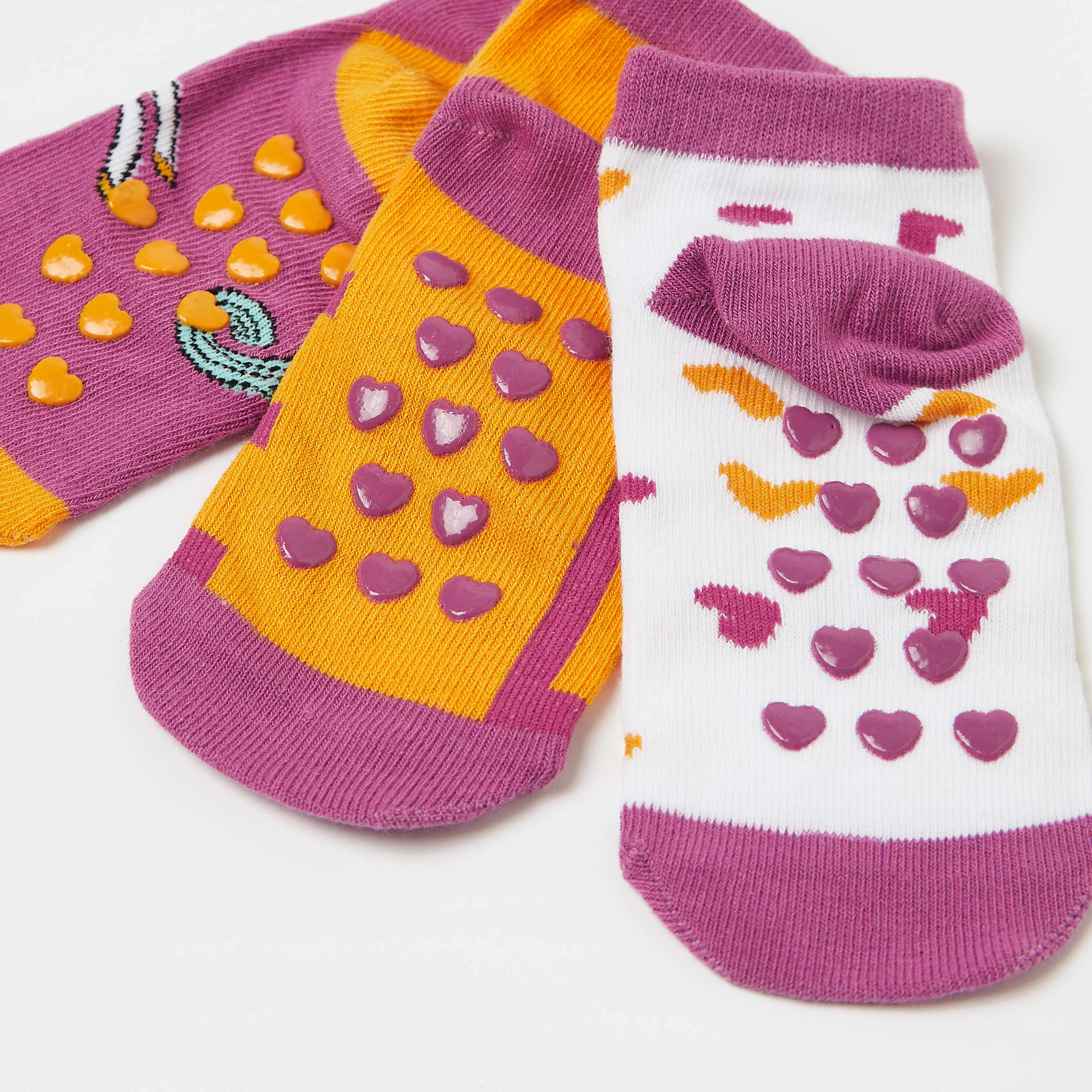 جوارب بطبعات من جونيورز - طقم من 3 أزواج-girls-accessories-socks-image-4