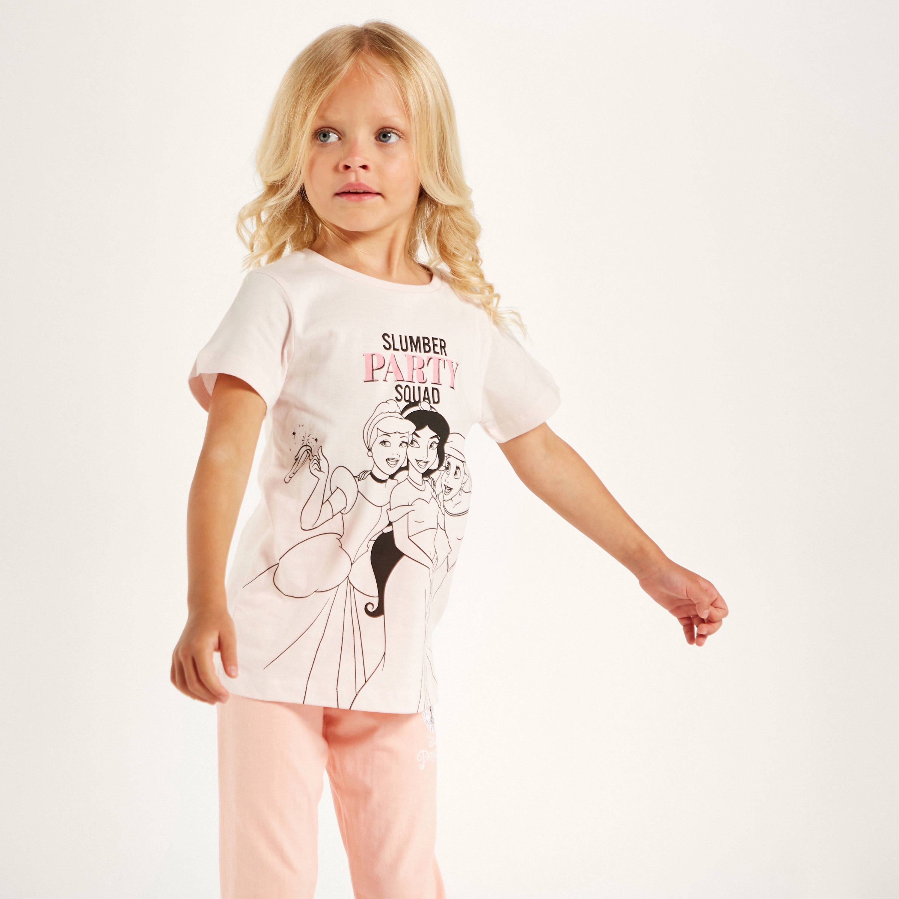 طقم بنطلون بيجاما وتيشيرت بياقة ضيقة وطبعات من ديزني-girls-clothing-nightwear-image-3