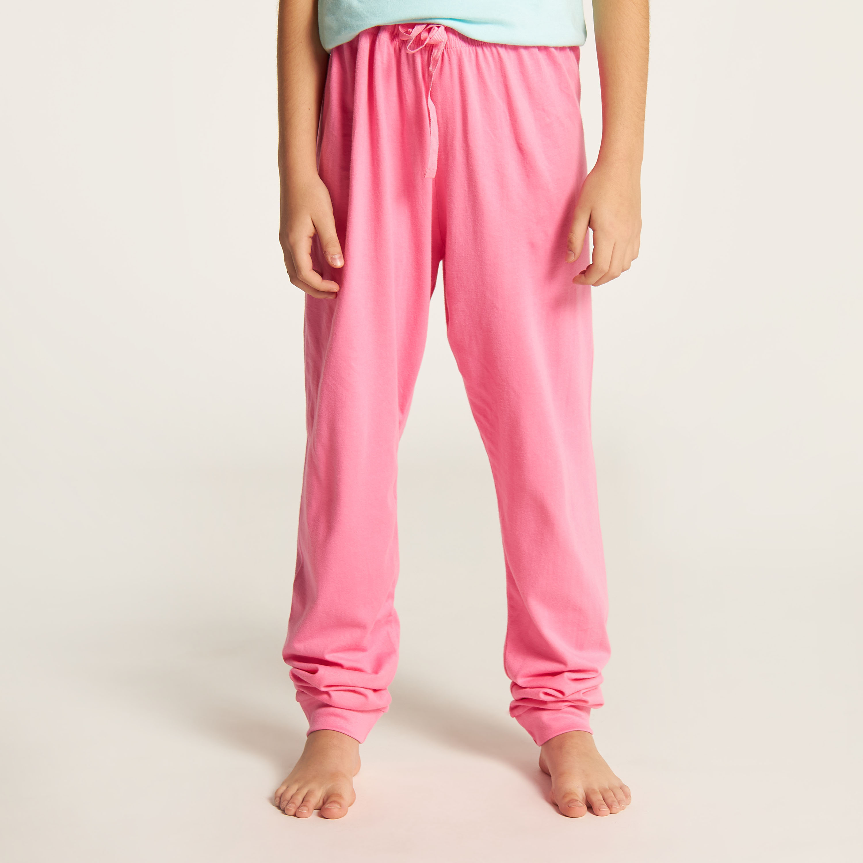 طقم بنطلون بيجاما وتيشيرت بياقة مستديرة وطبعات من جونيورز-girls-clothing-nightwear-image-4