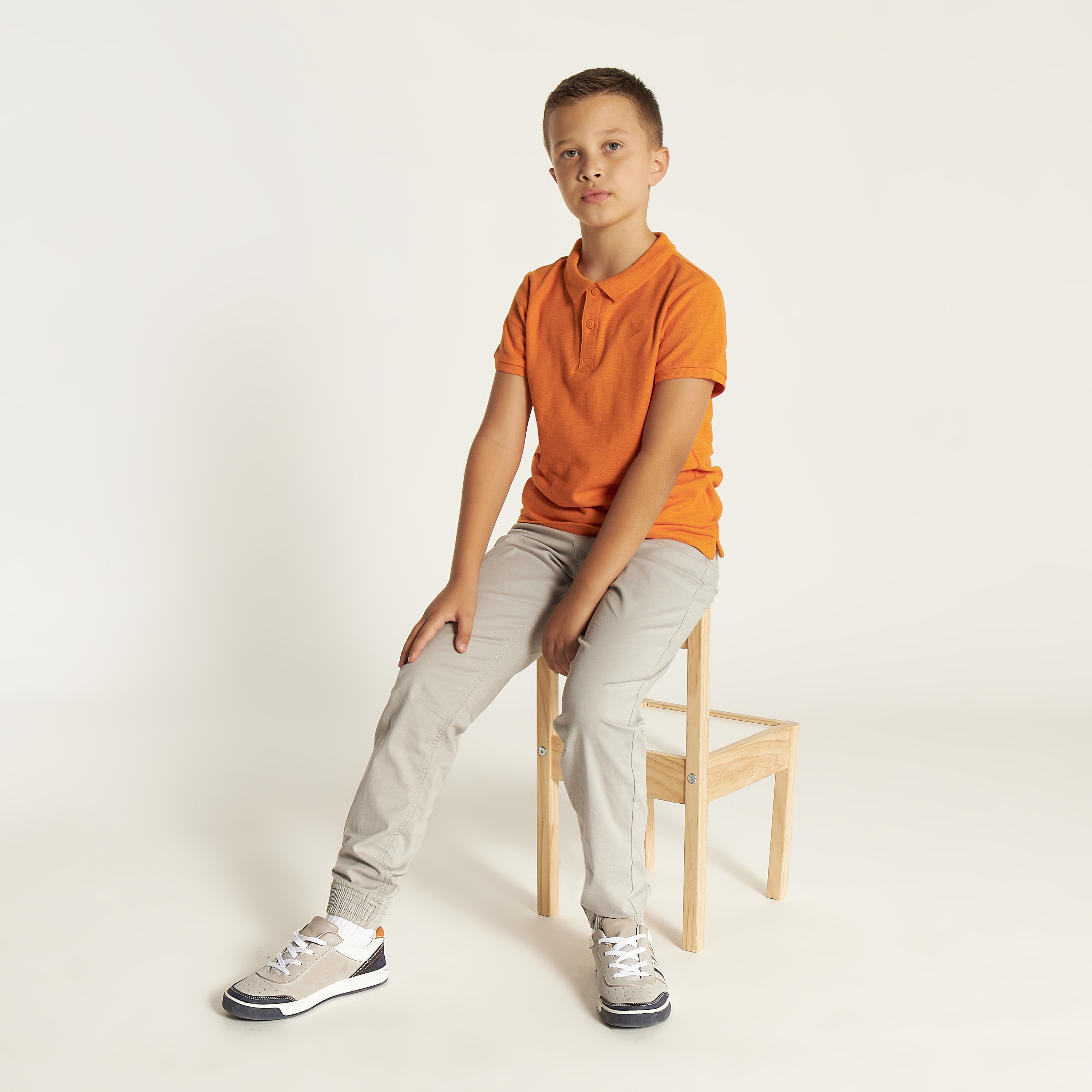 تيشيرت بولو سادة بأكمام قصيرة وأزرار إغلاق من جونيورز-boys-clothing-tshirtsandpolos-image-1