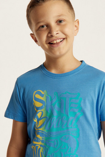 Juniors Skateboard Print Crew Neck T-shirt with Short Sleeves