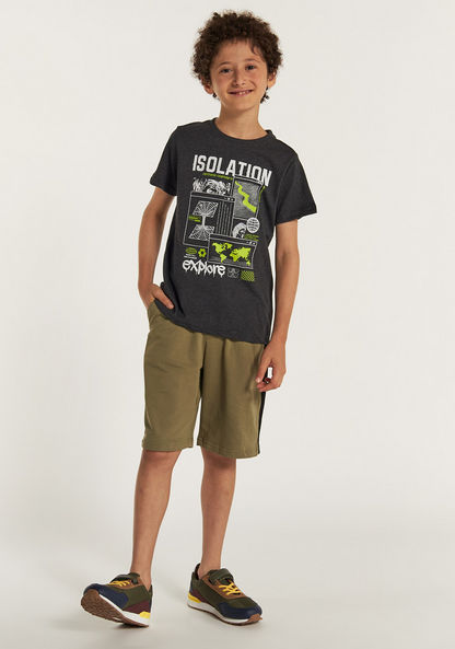 Juniors Graphic Print T-shirt with Crew Neck and Short Sleeves