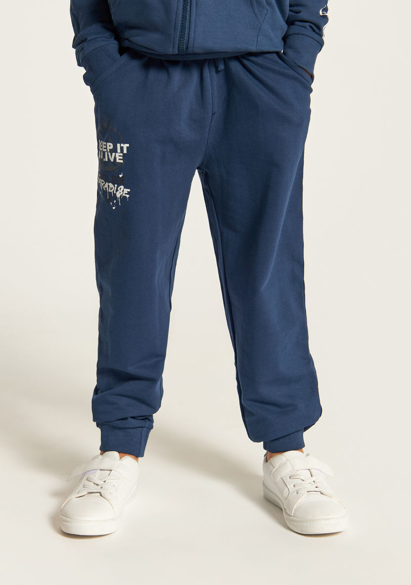Juniors Typographic Print Joggers with Drawstring Closure and Pockets-Joggers-image-1