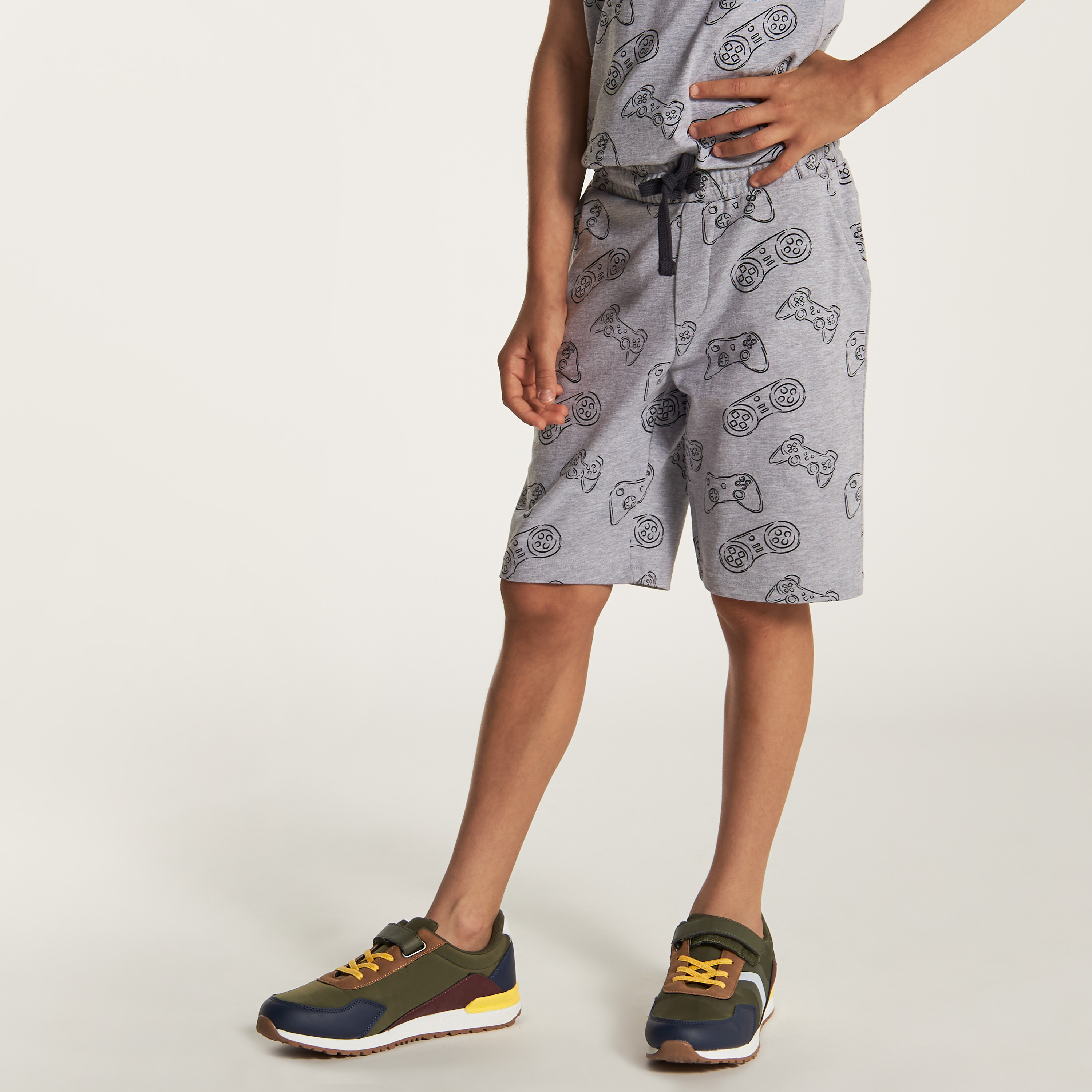 Juniors All Over Print Shorts with Drawstring Closure and Pockets-boys-clothing-bottoms-shorts-image-2
