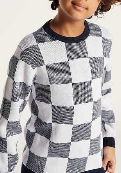 Juniors Checked Long Sleeves Sweater with Crew Neck